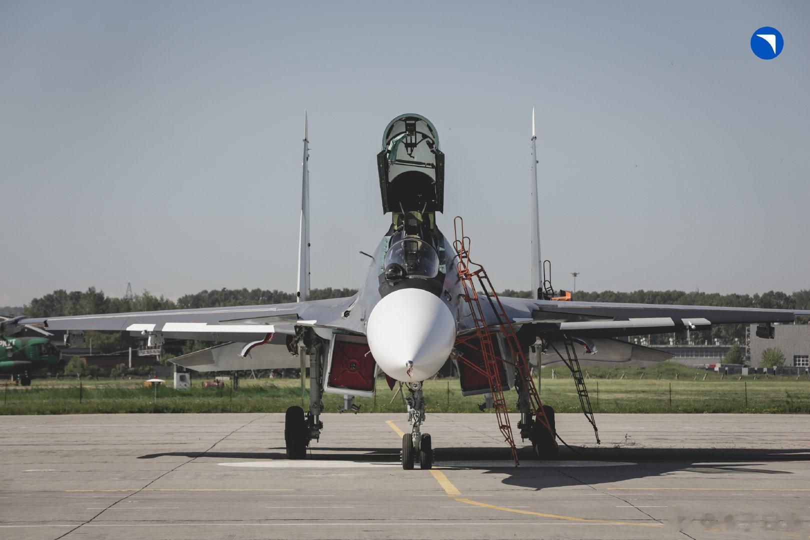 俄罗斯海军航空兵接收一批Су-30СМ2战斗机2023 年 7 月 3 日报道，