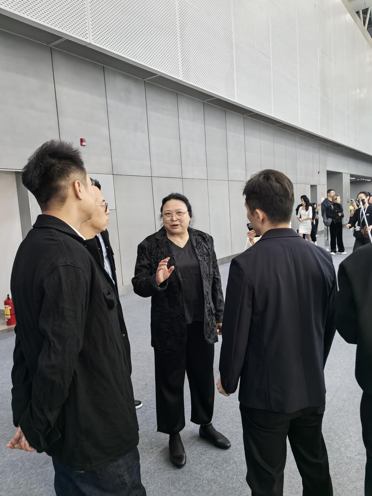 有认识这位大佬的吗？我愿意称之为汽车圈的铁娘子！【来自懂车帝车友圈】