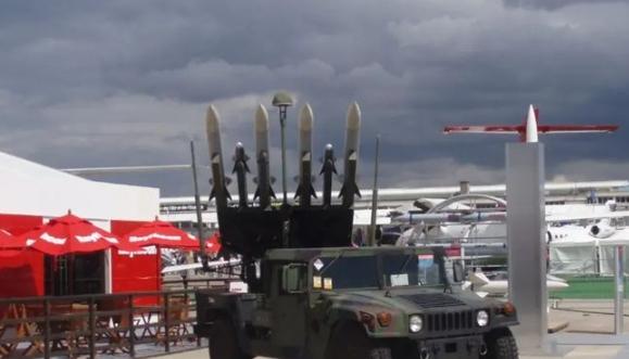 所谓拦截美国军火进岛是个陷阱，会引起三战，是一种妥协，自欺欺人，怯战的一表现。如