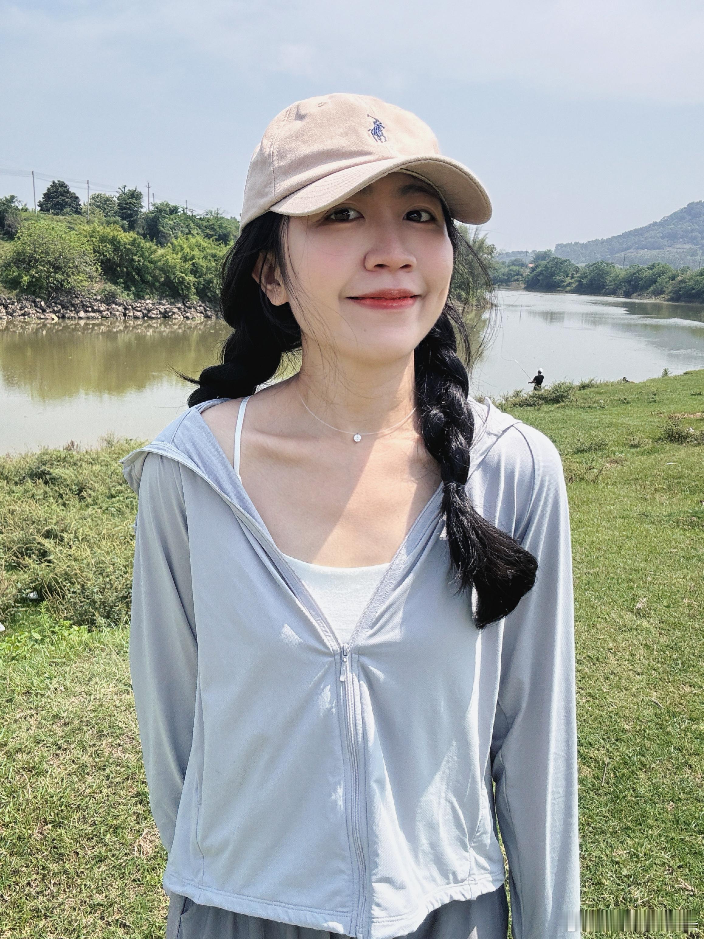 五一出游之休闲风谁懂这件细肩带的魅力！五一随手拍我的出游fitcheckootd
