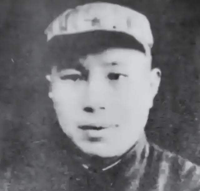 他是原江西省委书记，后任湖北省省长，满门忠烈，享年72岁
 
他是原江西省委书记