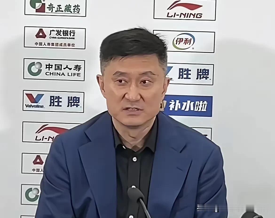 杜峰不续约，广东男篮不夏训，志在争冠的广东男篮此番操作确实有悖常理，但细想想也正