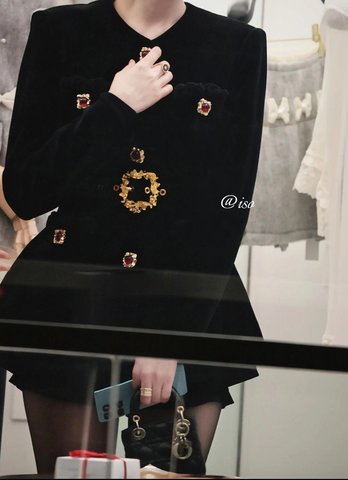 迪丽热巴➕迪奥，人生何需交换