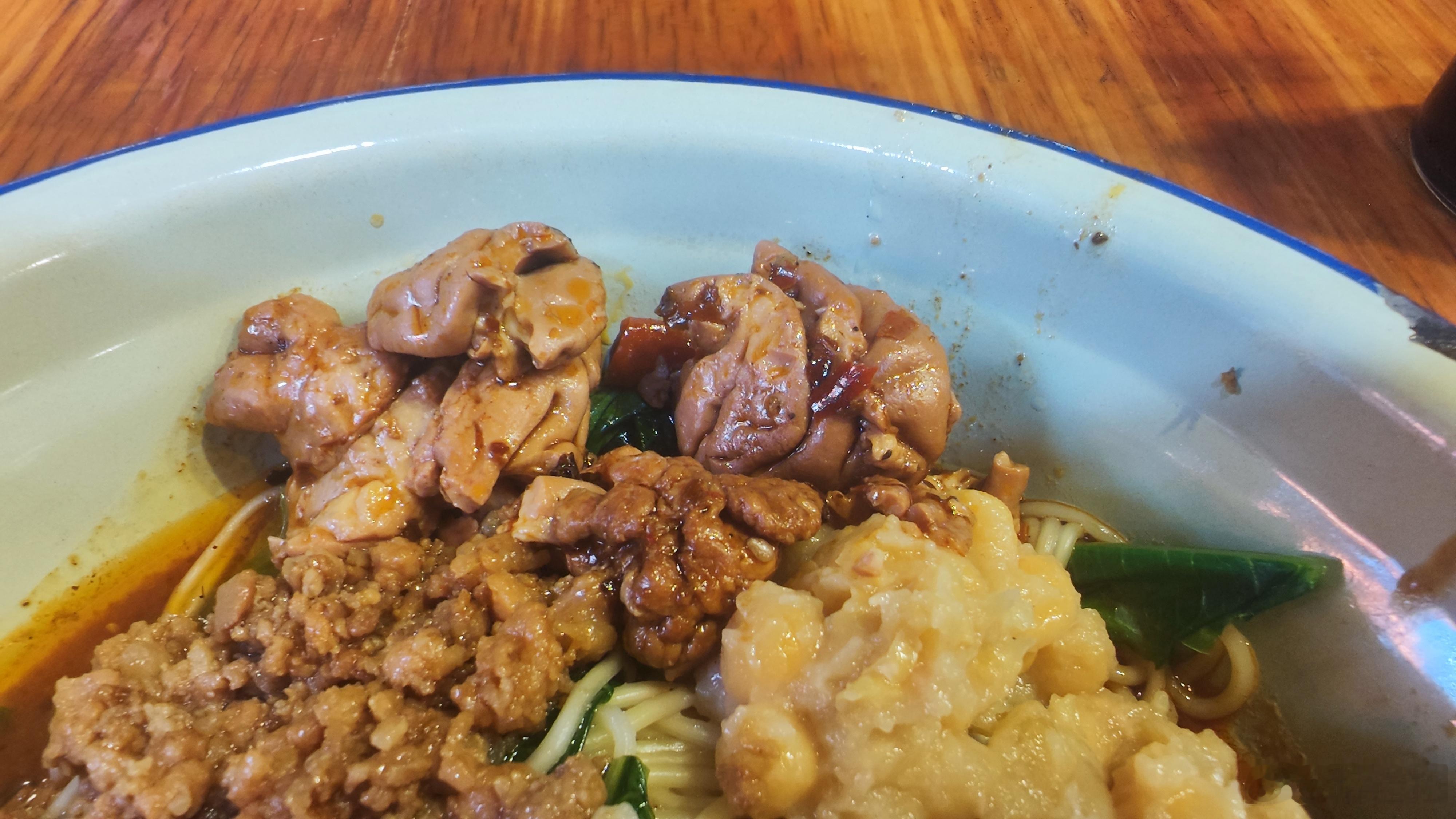 脑子不好使了，吃脑花补补。美食