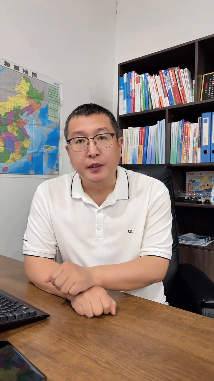 单招上岸了为什么千万别复读？真相很现实。
为什么不建议单招考生复读？单招被录取的