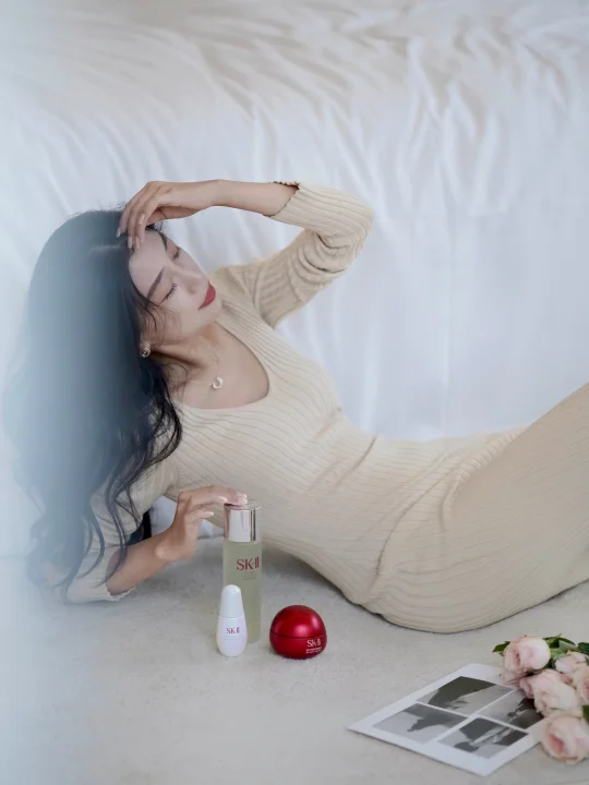 拂去倦容，沉睡的光采终被唤醒