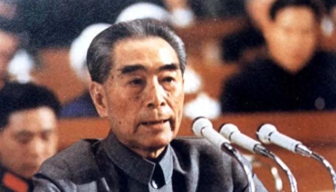 1949年，周总理在中南海见过毛主席后，无意间看到一个花匠，一回到住所，总理马上