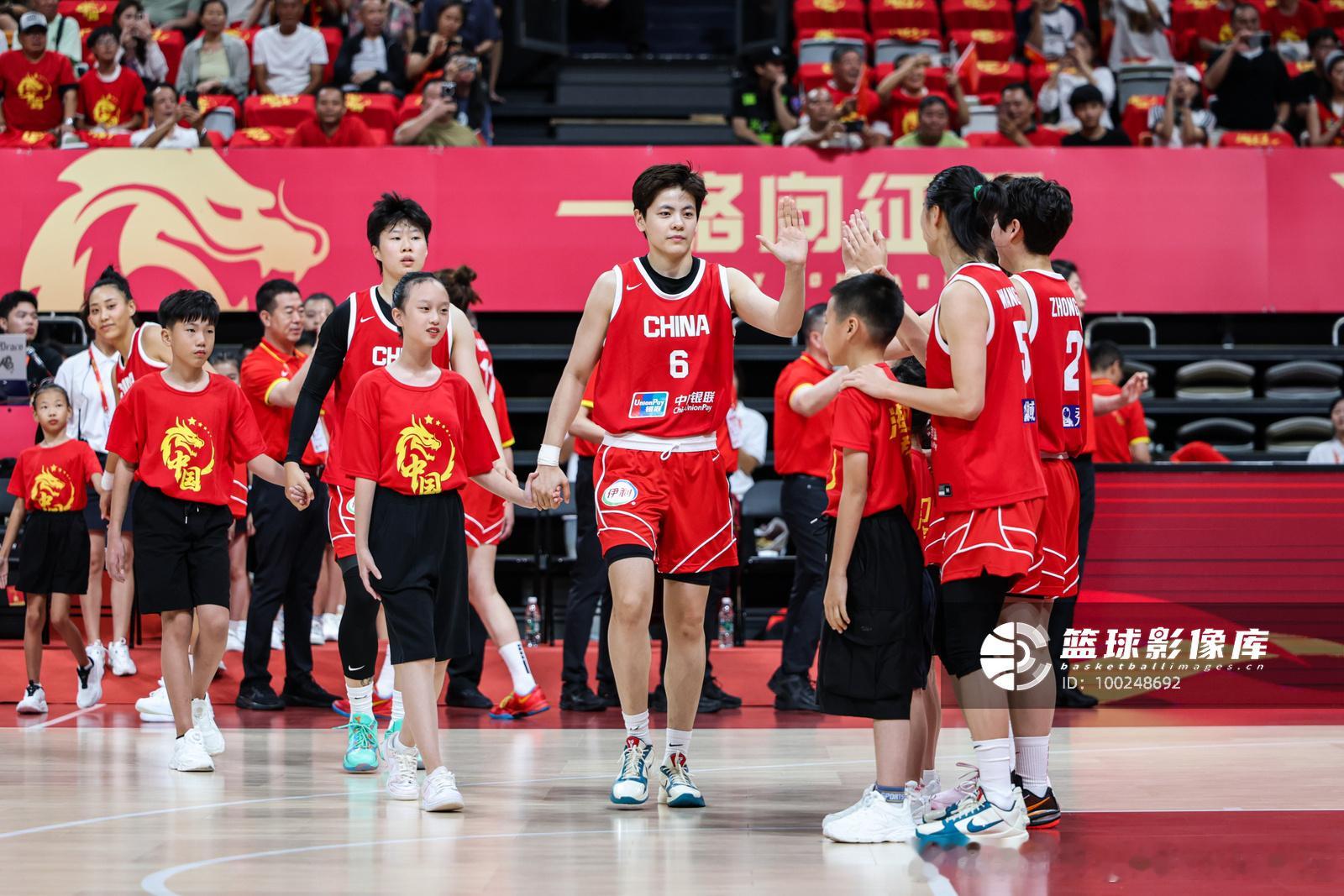 杨舒予杨舒予中国女篮vs尼日利亚女篮 20260807~~~~~~ 杨舒予080
