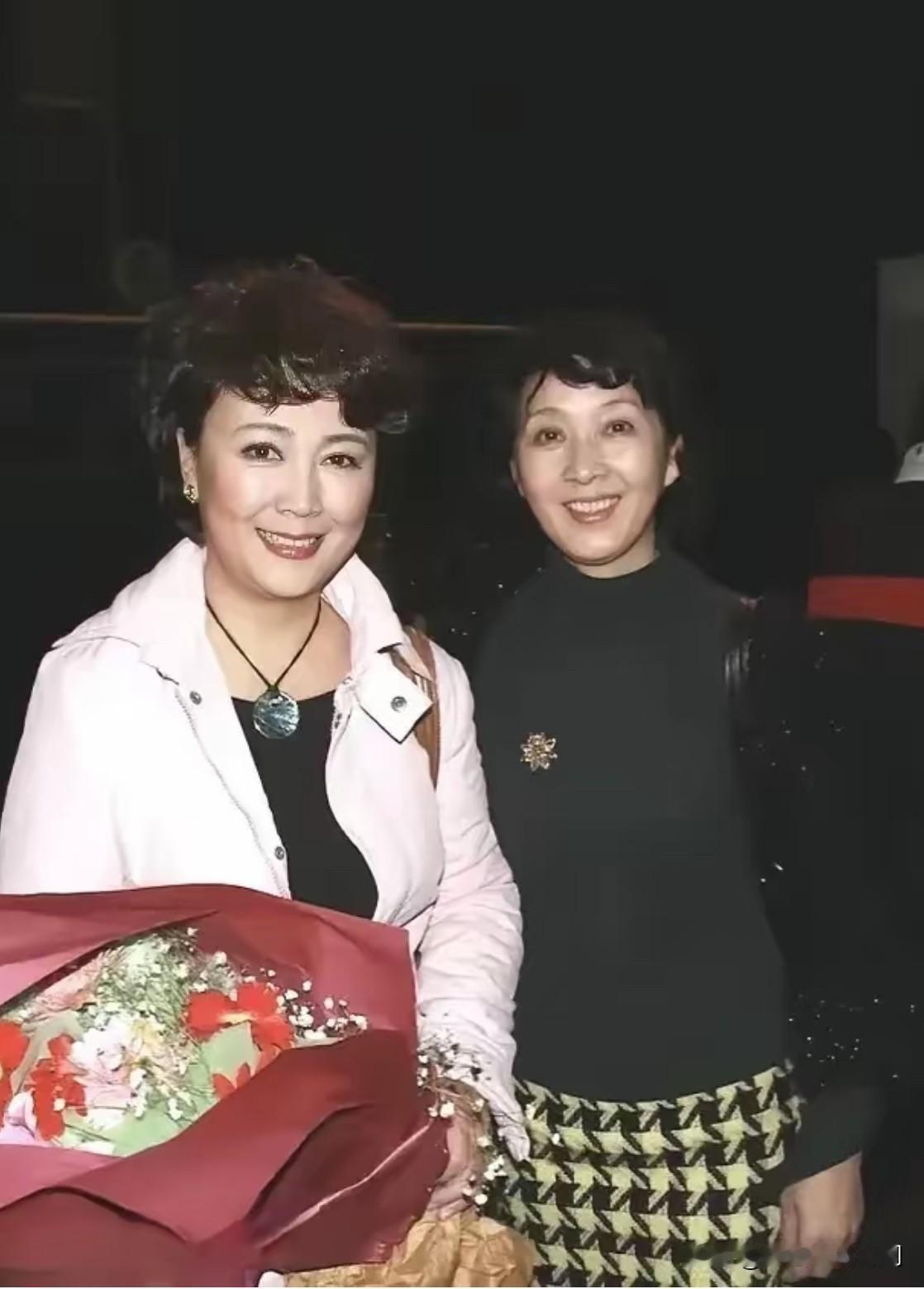 龚雪今年72岁，赵静今年68岁，上世纪80年代，她俩都是上海电影制片厂的有名花旦