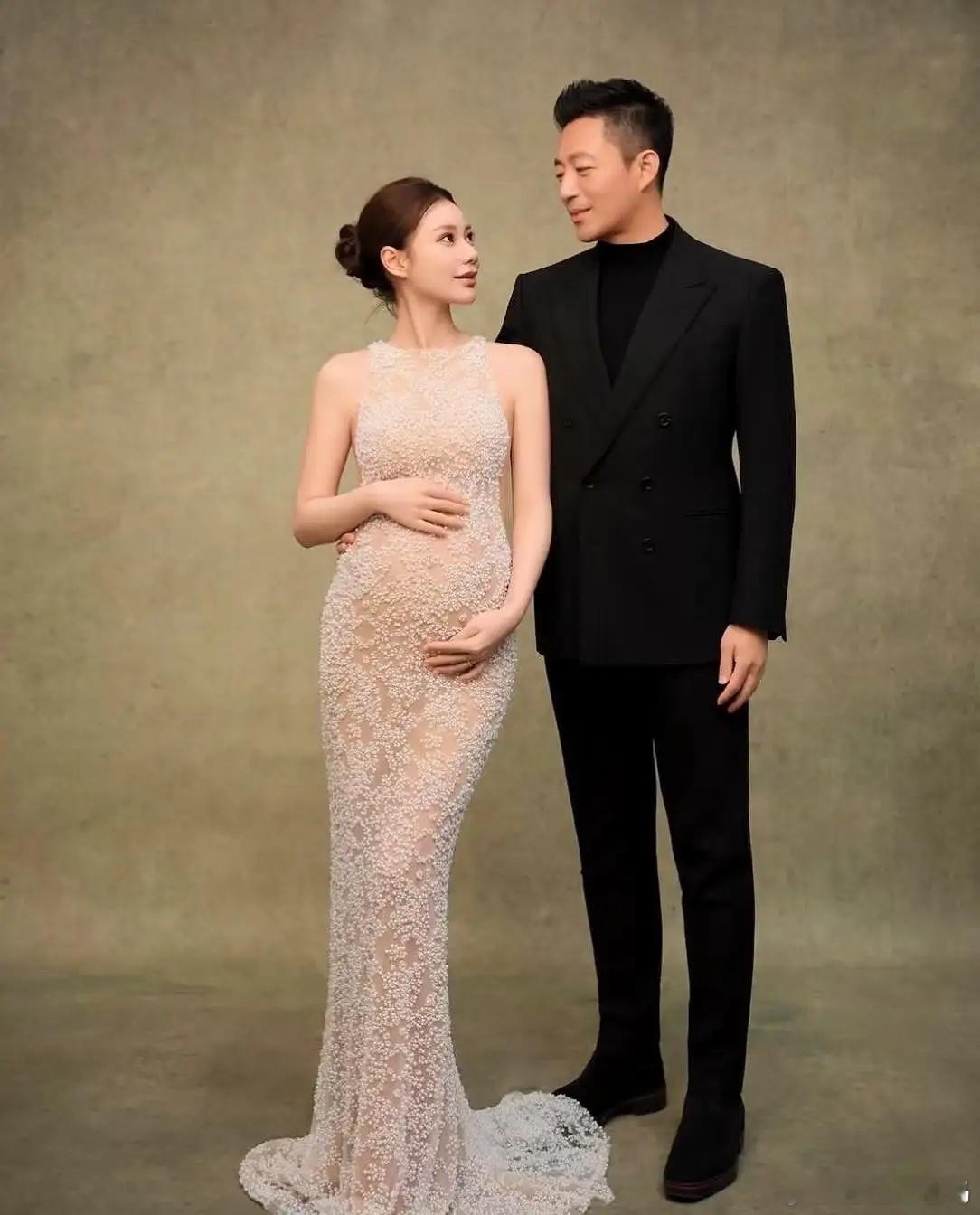 张兰开心宣布自己又当奶奶了，马筱梅在初七生了，是个大胖小子！整个事件，最佩服这个