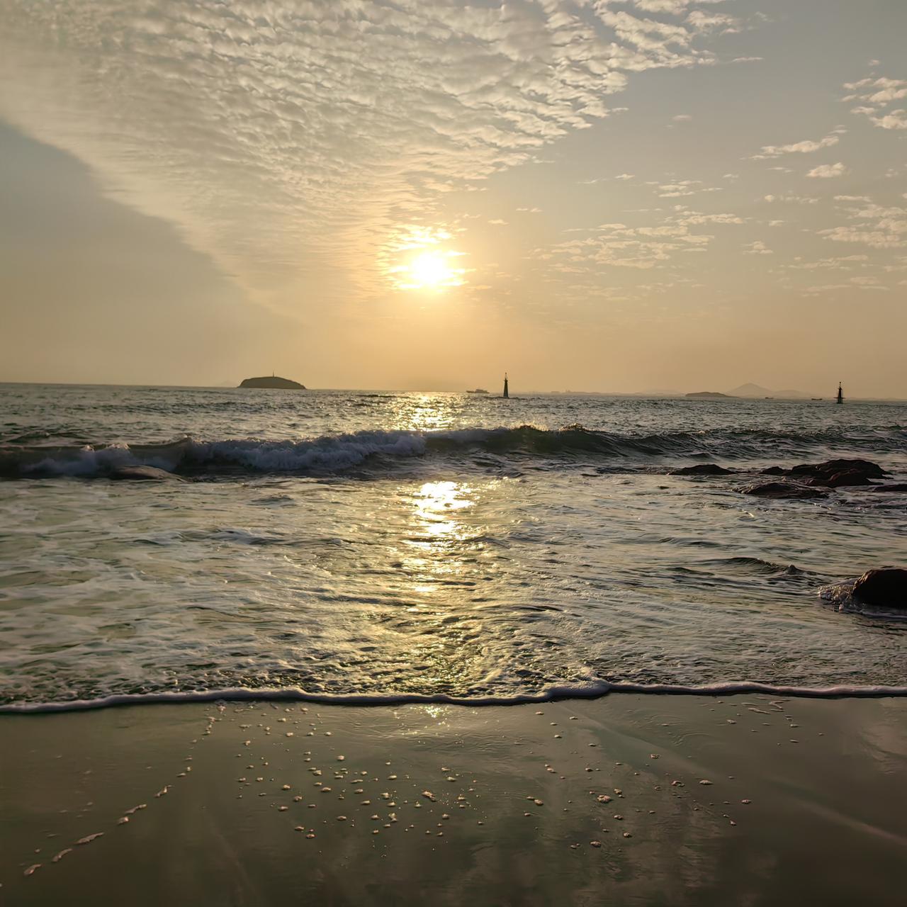 今天抽空整理了在理财通上买的红利基金的数据。

去年3月份入场开始定投,现在正好