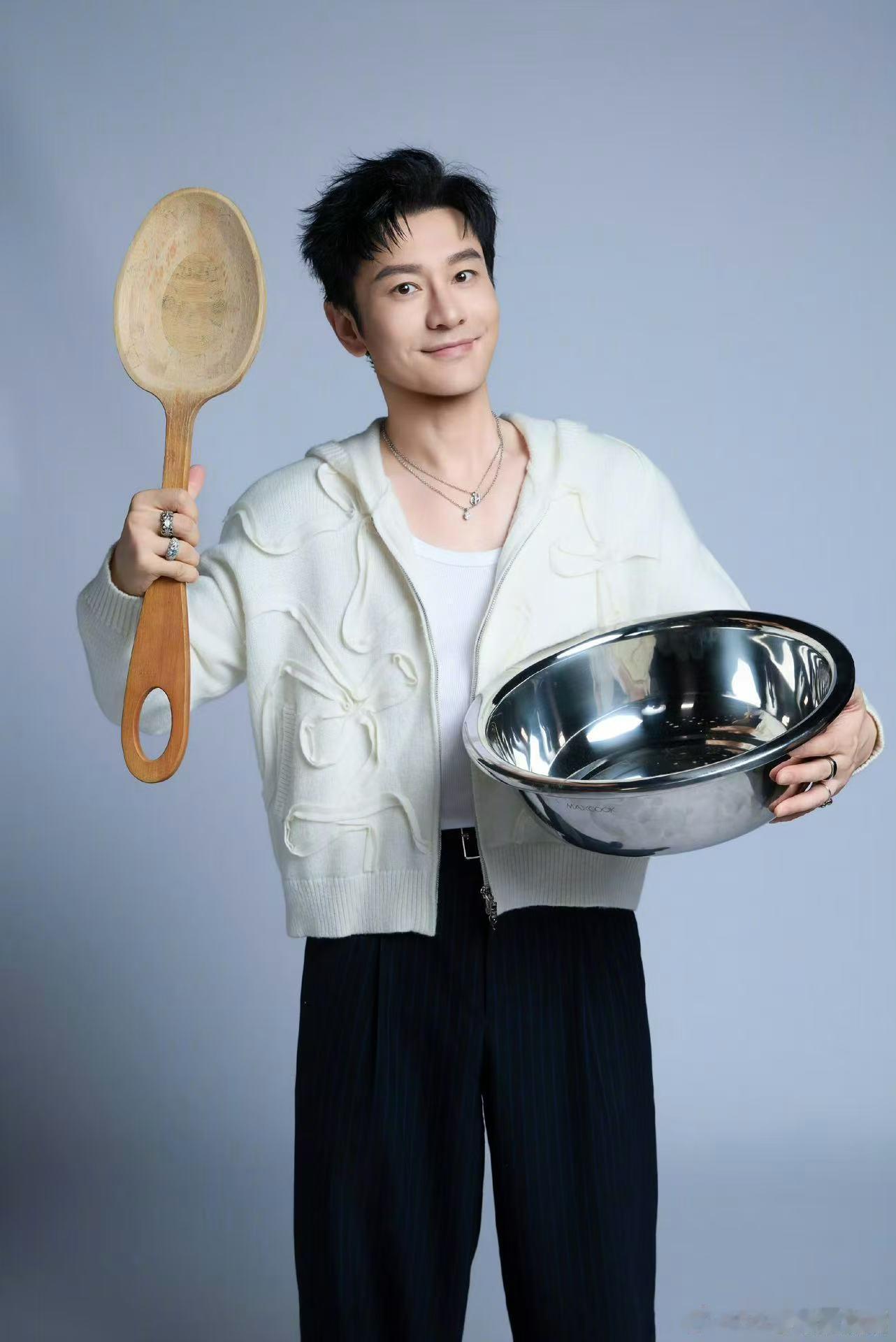 黄晓明林大厨参加美食大赛没告诉王俊凯 店长和大厨偷偷组队参赛了！黄晓明林大厨这对