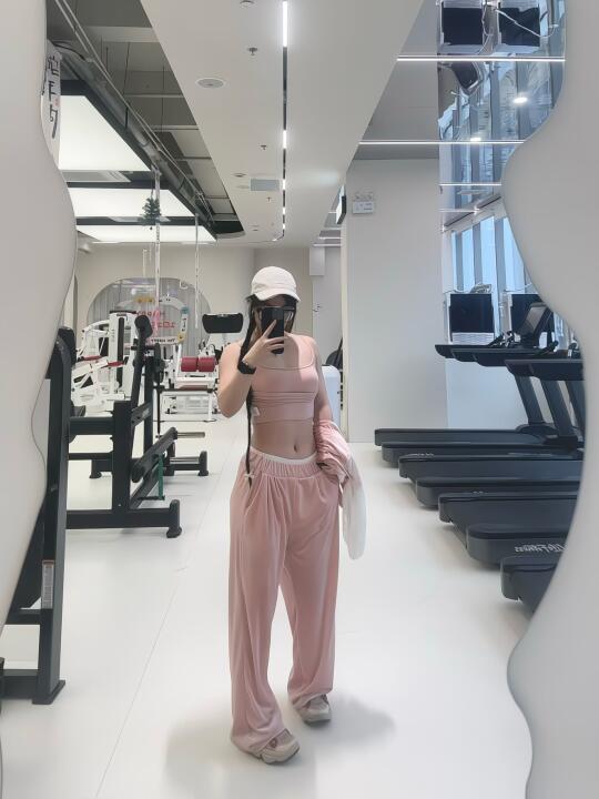 今日粉色girl