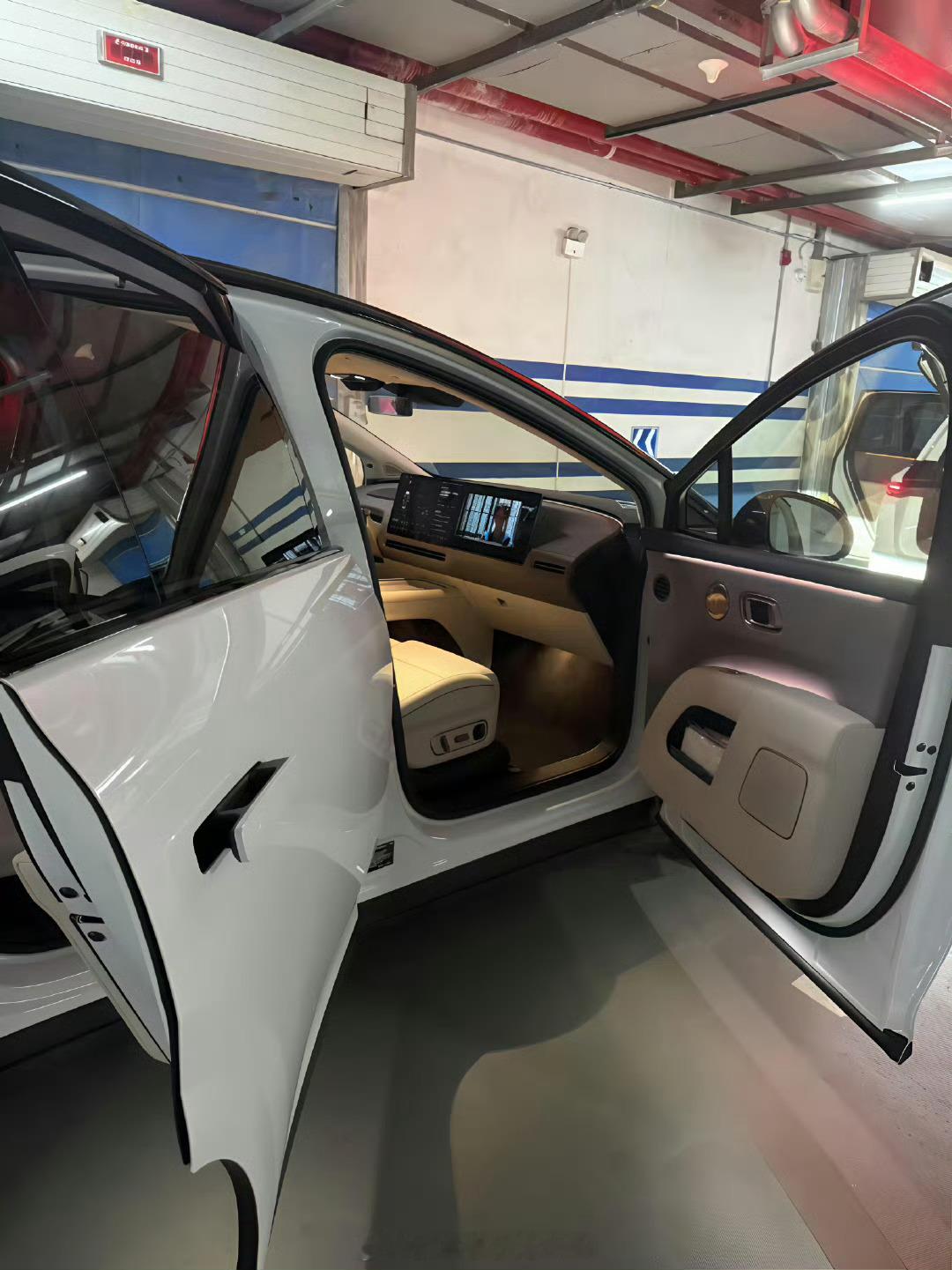 理想i8这内饰怎么样？理想i8理想汽车 ​​​