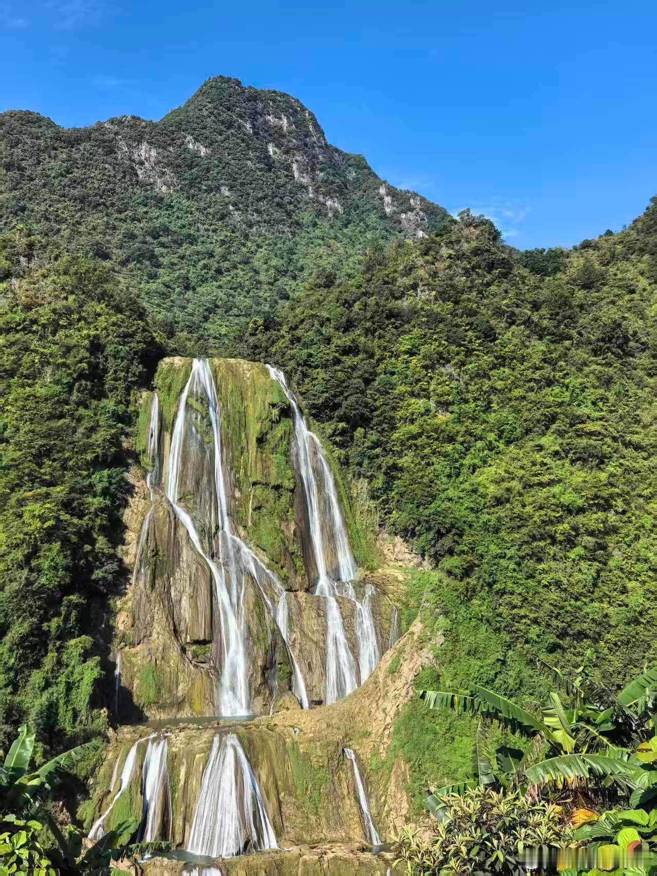 早安心语 早安，愿清晨的第一缕阳光带给你无尽的温暖与希望，让今天成为你心中最明媚