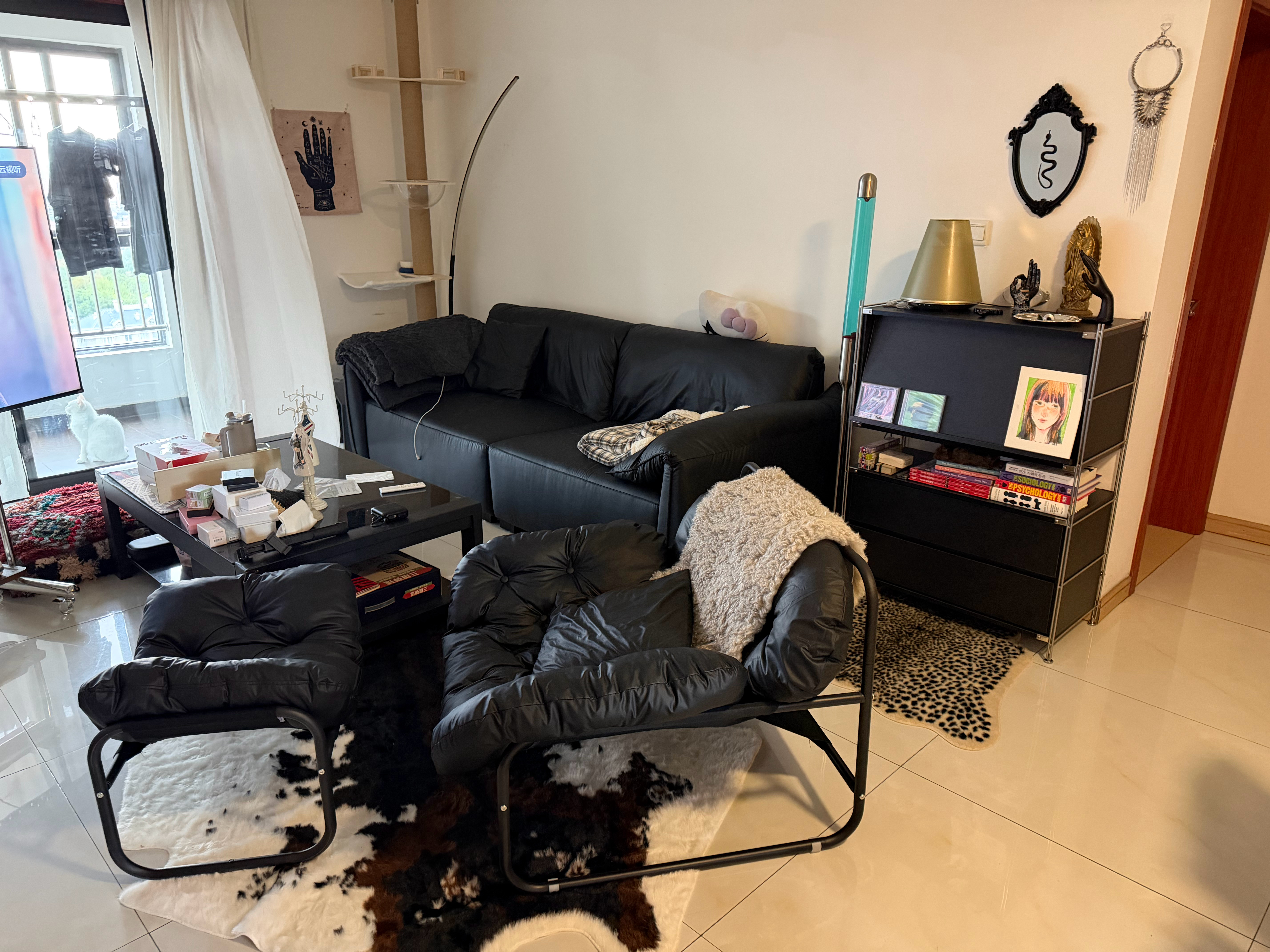 在玩超真实版过家家 