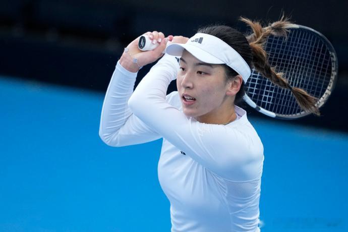 王欣瑜状态延续晋级澳网次轮🙌澳网2026 女单首轮，王欣瑜以6-3 6-3击败