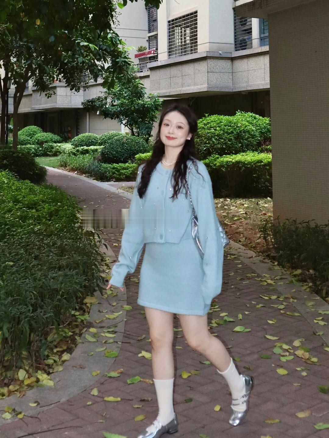 微胖女孩秋天的漂亮衣服也太多啦！！！