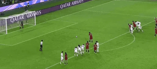 中国女足vs乌兹别克斯坦 半场：中国女足1-0乌兹女足，邵子钦造点后命中+失良机