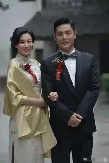 这同框的俩男女演员，经常在电视上见到他们，都是演技派，颜值也在线，女的这气质绝绝