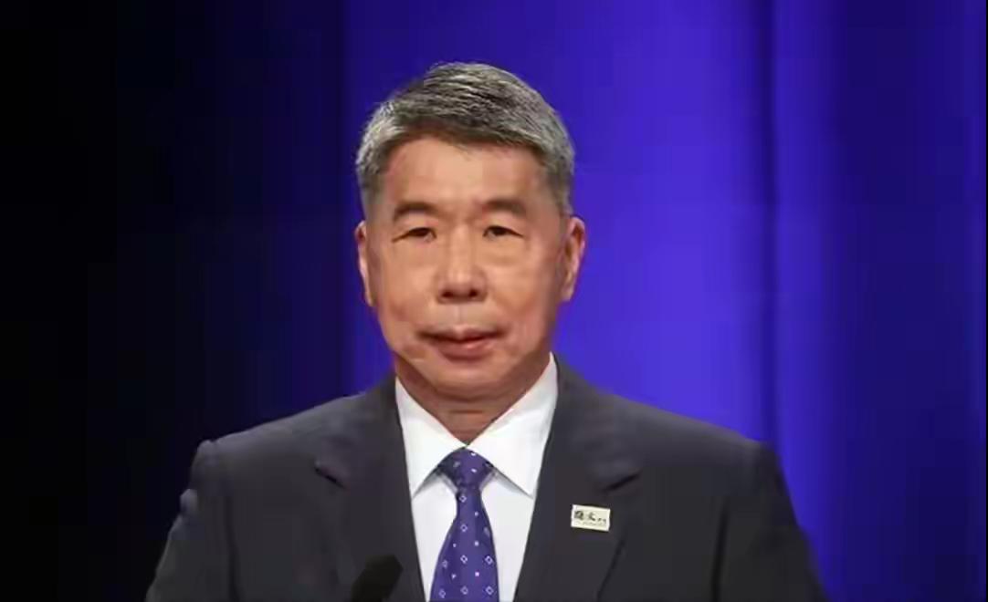 张亚中昨晚（5月31日）在脸书上发了一篇短文，字数不多，但字字诛心。

张亚中这