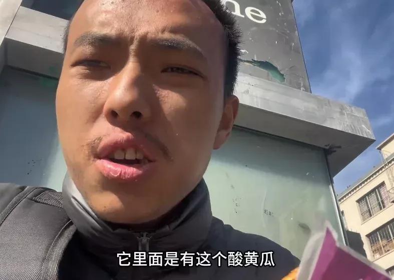 丁胖子金牌讲师是真的在要饭吗？
虽然很多人对丁胖子的处境幸灾乐祸，但仔细观察的话