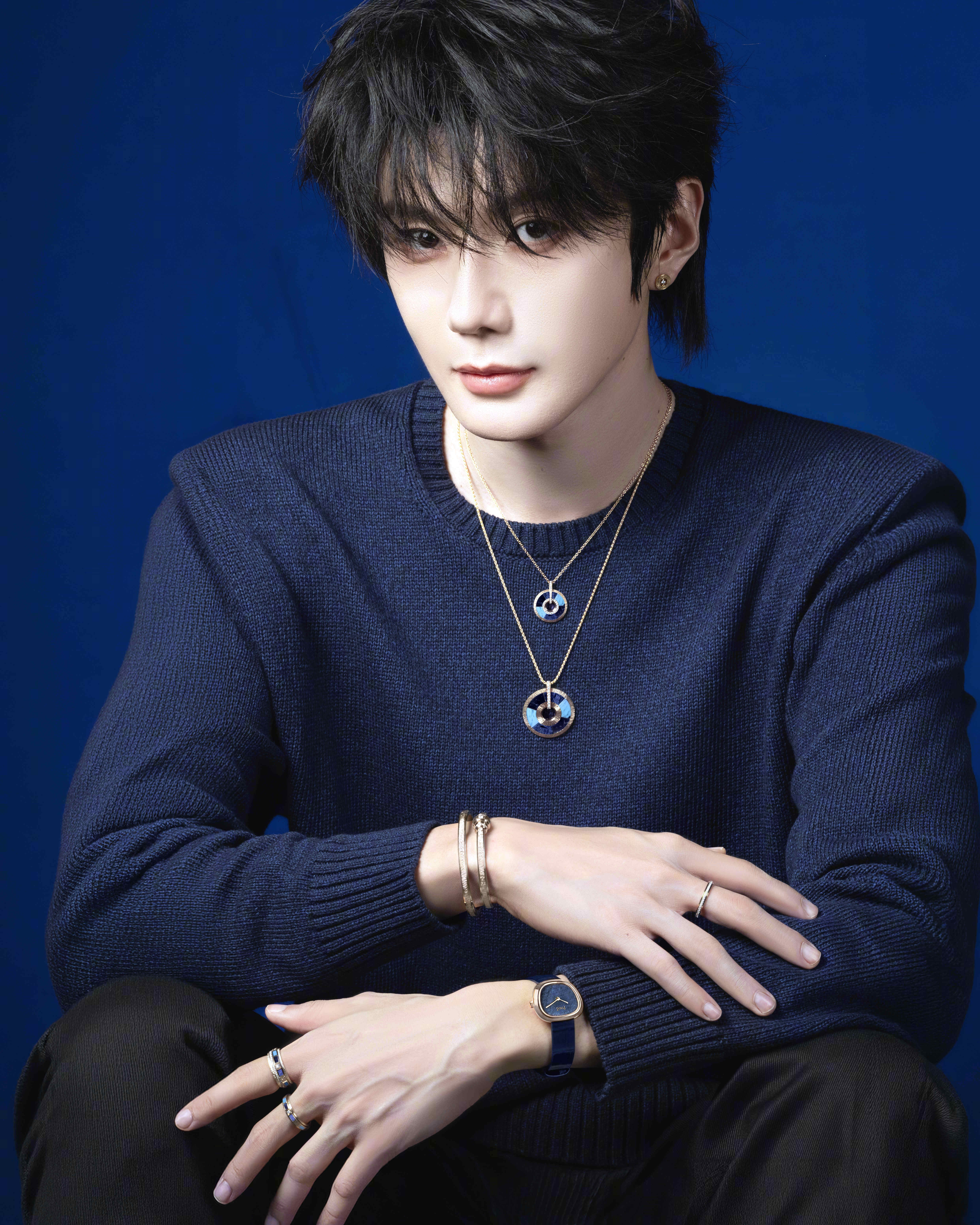 郝熠然 in Piaget 💎✨  七夕将至，品牌挚友演绎系列珠宝与腕表作品，