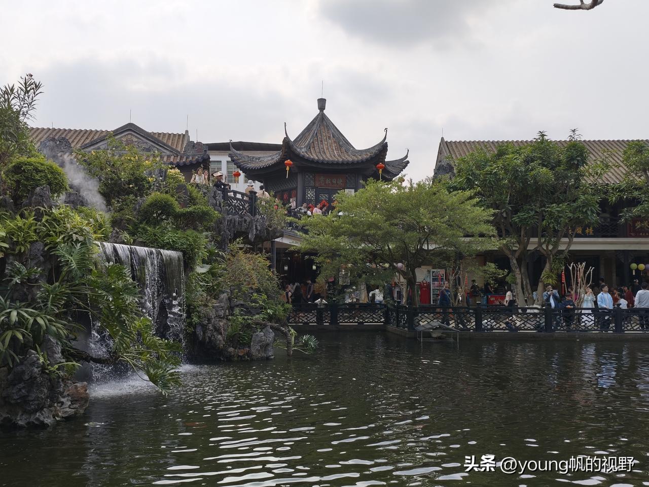 3月7日，8日这两天，广州番禺的余荫山房景区面向广大女性免门票。这座园林也难得迎