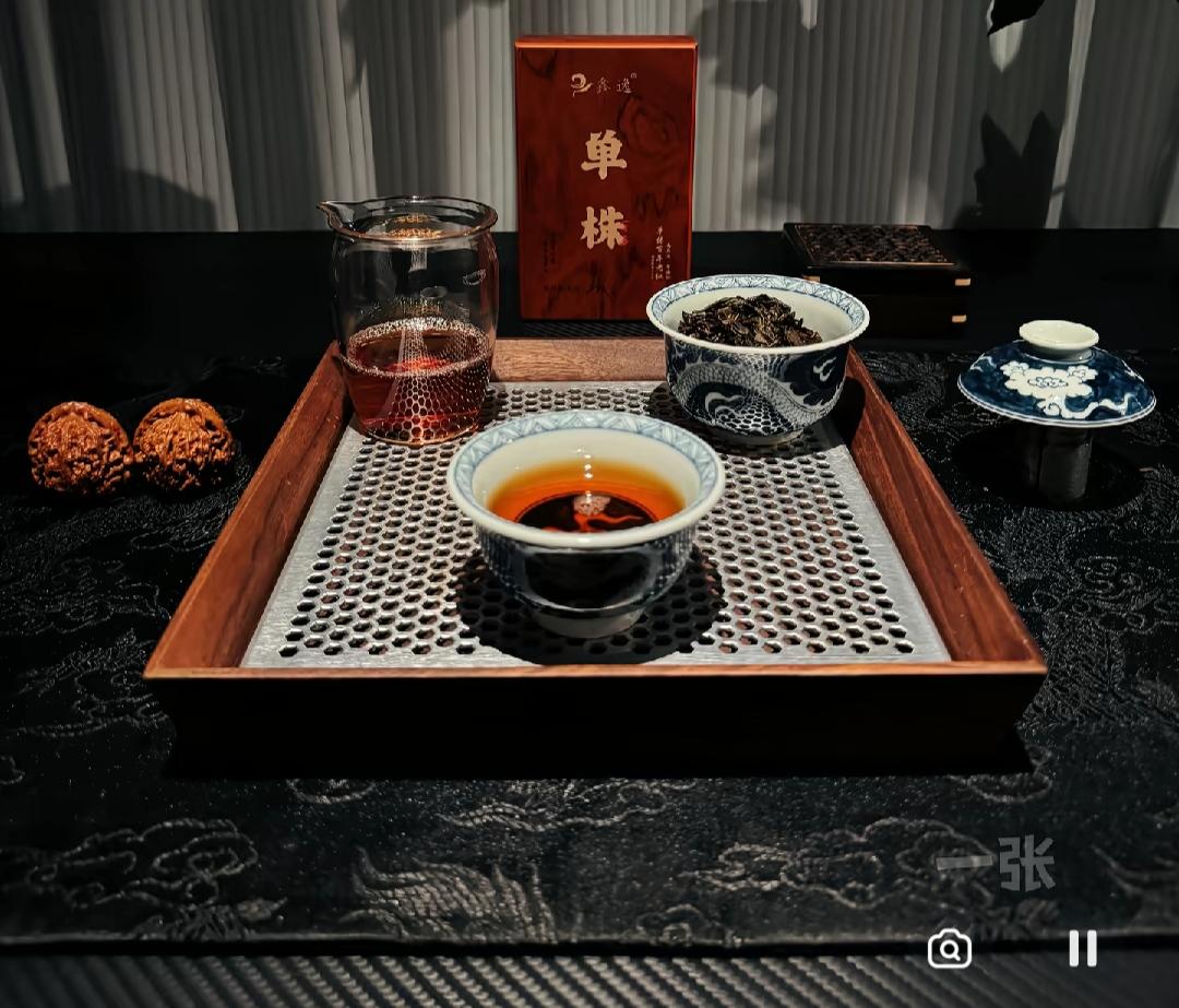 越爱碾压别人显优越，越暴露认知低级！真正厉害的人，都很低调
 
今早路过万达广场