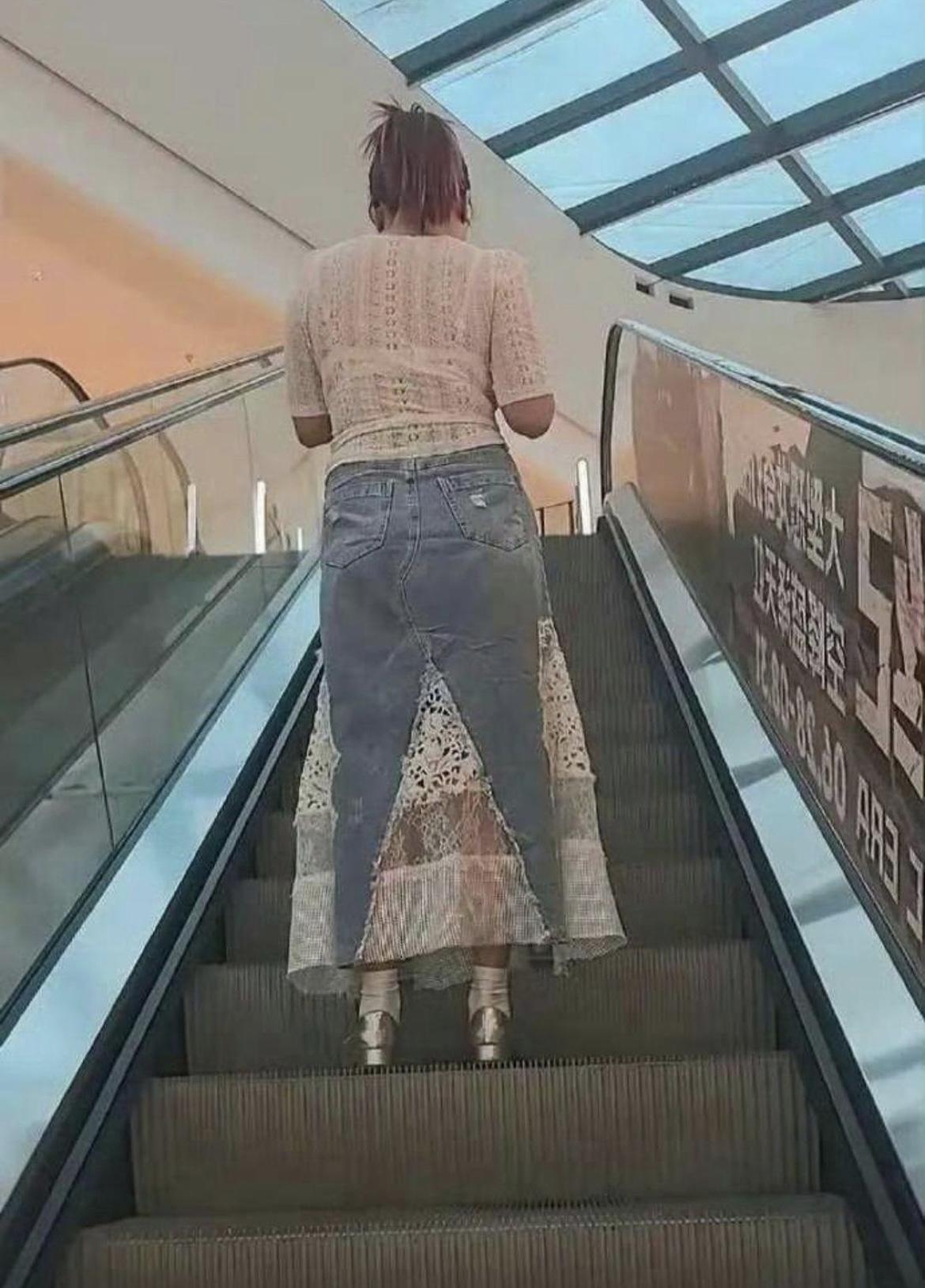 事实证明，只要有人敢设计，有人就敢穿[泣不成声][泣不成声][泣不成声]