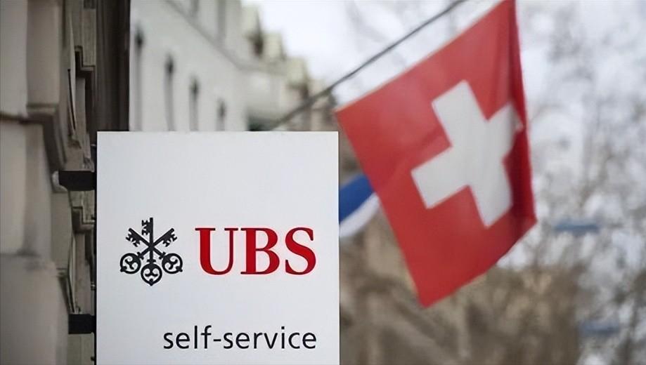 马杜罗被美国审判当天，瑞士又一次恶心了世界。
继冻结俄罗斯的资产之后，瑞士决定冻