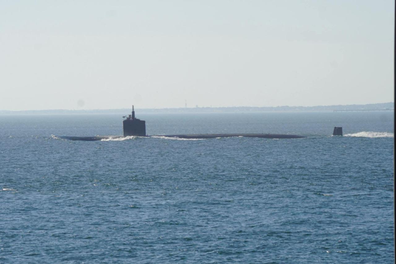 洛杉矶级688i型出海（诺福克，VA）