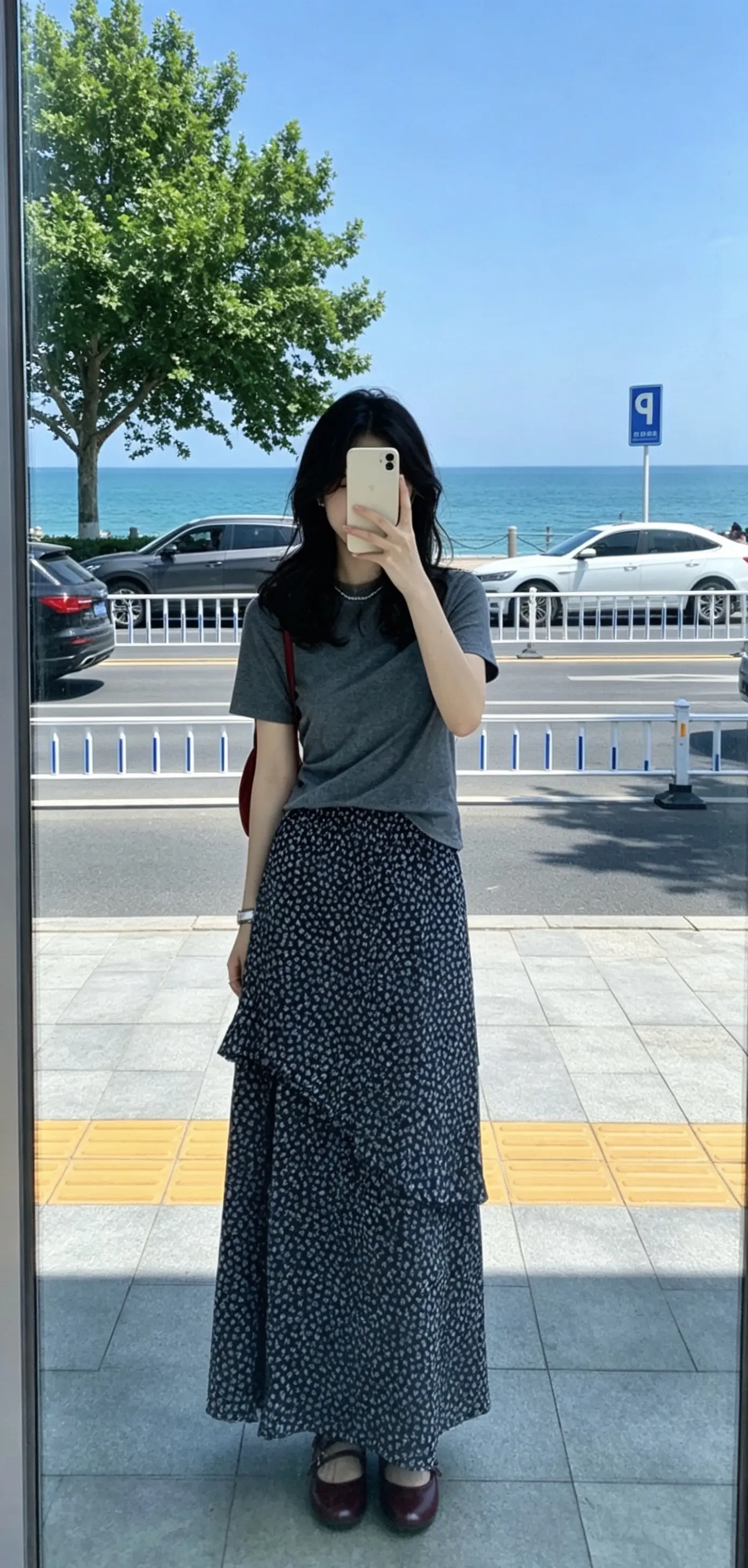 人到中年 最大的无奈就是，家境撑不起梦想，能力配不上野心，感情抵不过命...