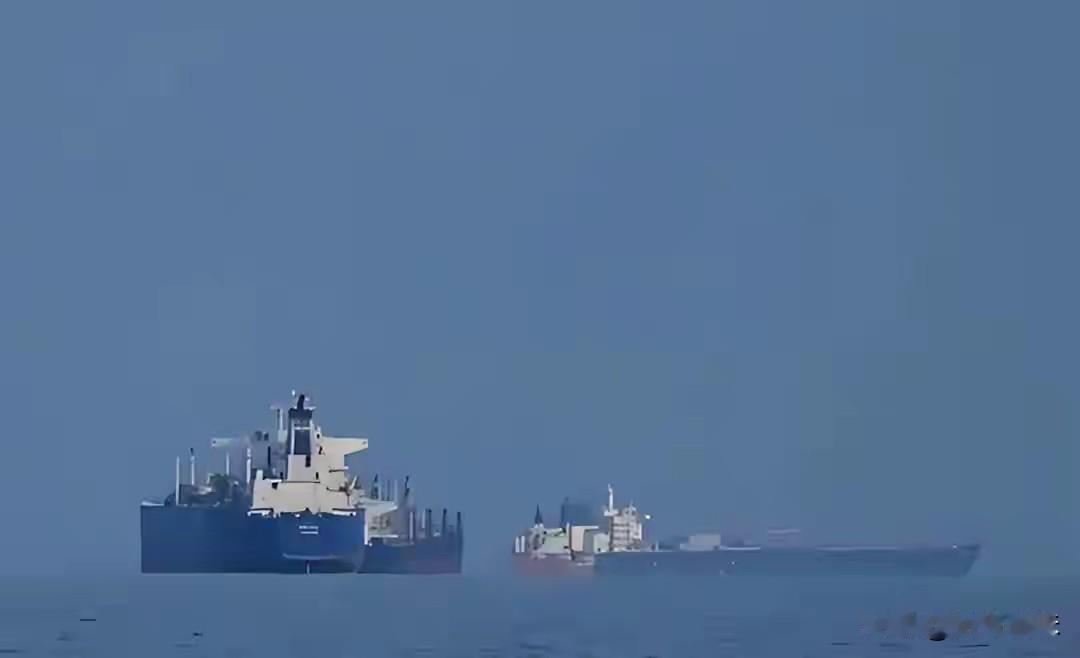 伊朗革命卫队开火逼退印度油轮，印度召见伊朗驻印度大使表示抗议，但这一切都是印度自