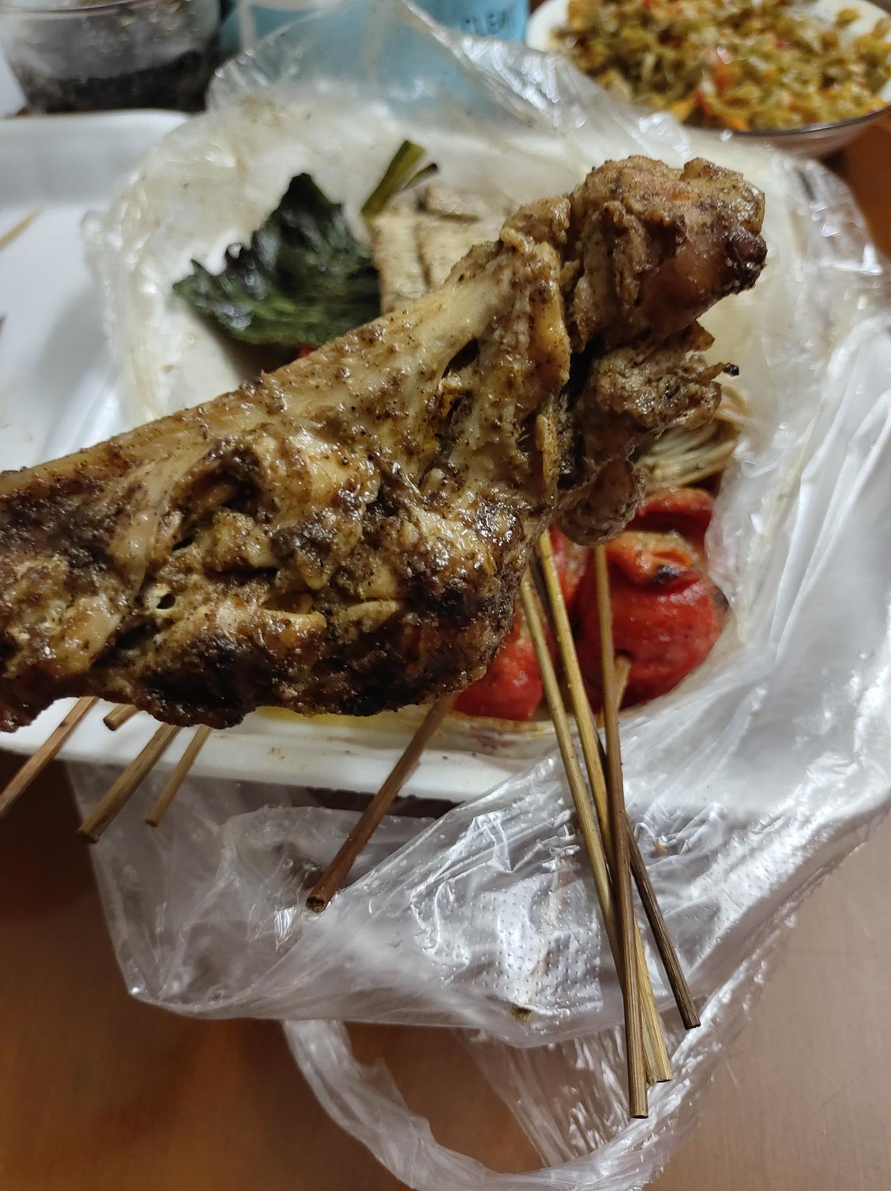 爱一个人，联系少就是不爱吗？我闺蜜的故事戳中了我

闺蜜老陈忙起来十天半月不联系