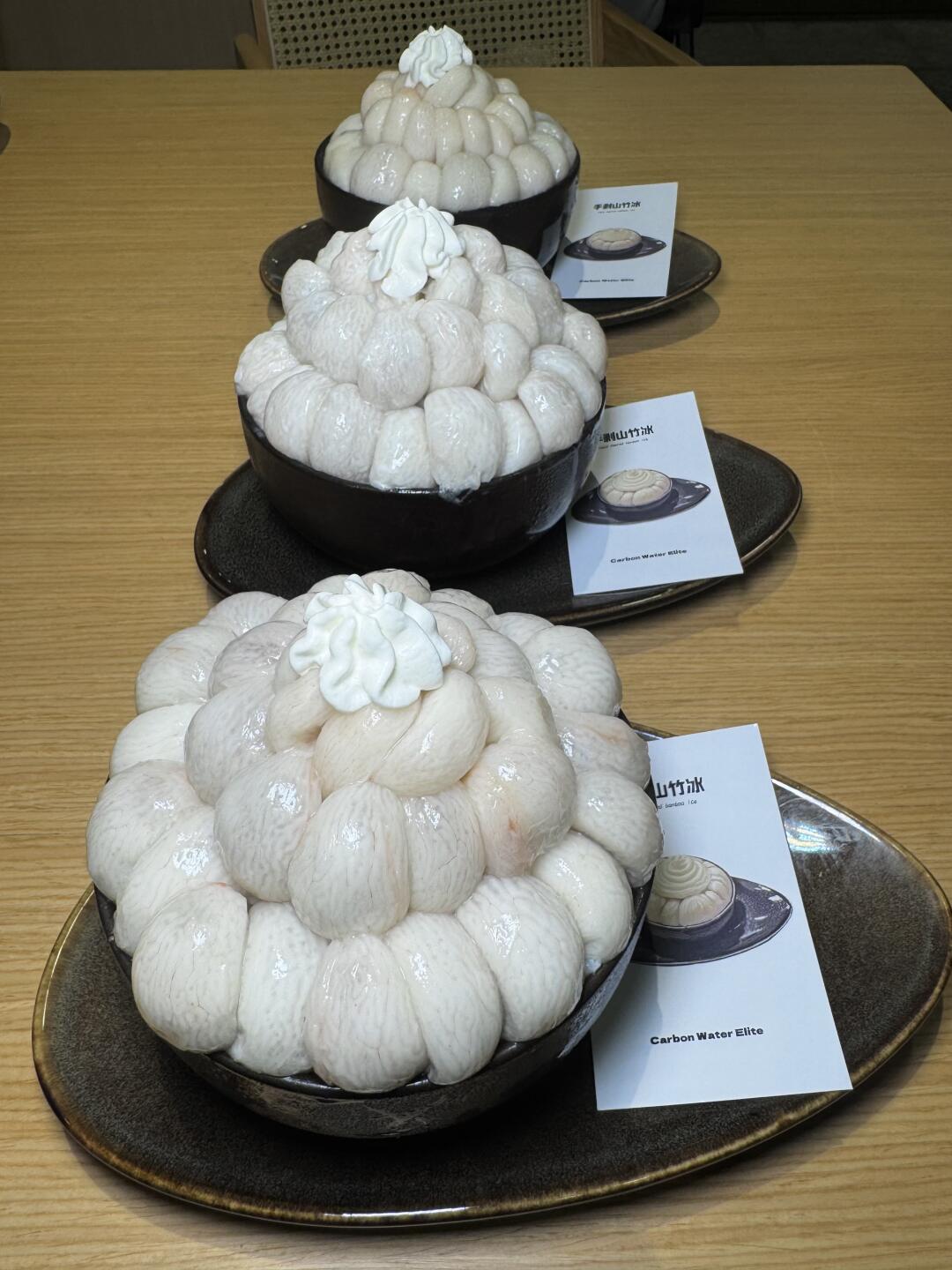 深圳！确实好吃！！手剥山竹雪顶牛奶冰…..