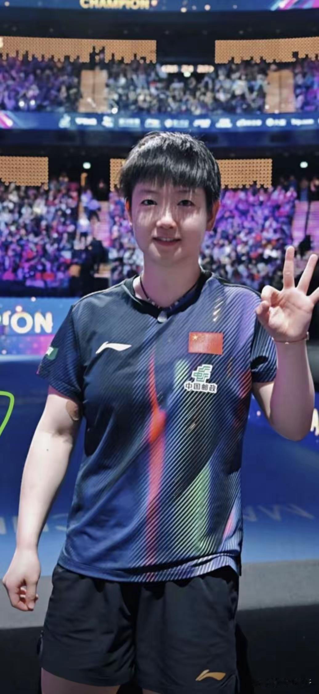 一句话证明你老了！字数越少越好电视上看乒乓球比赛，比分模糊不清。