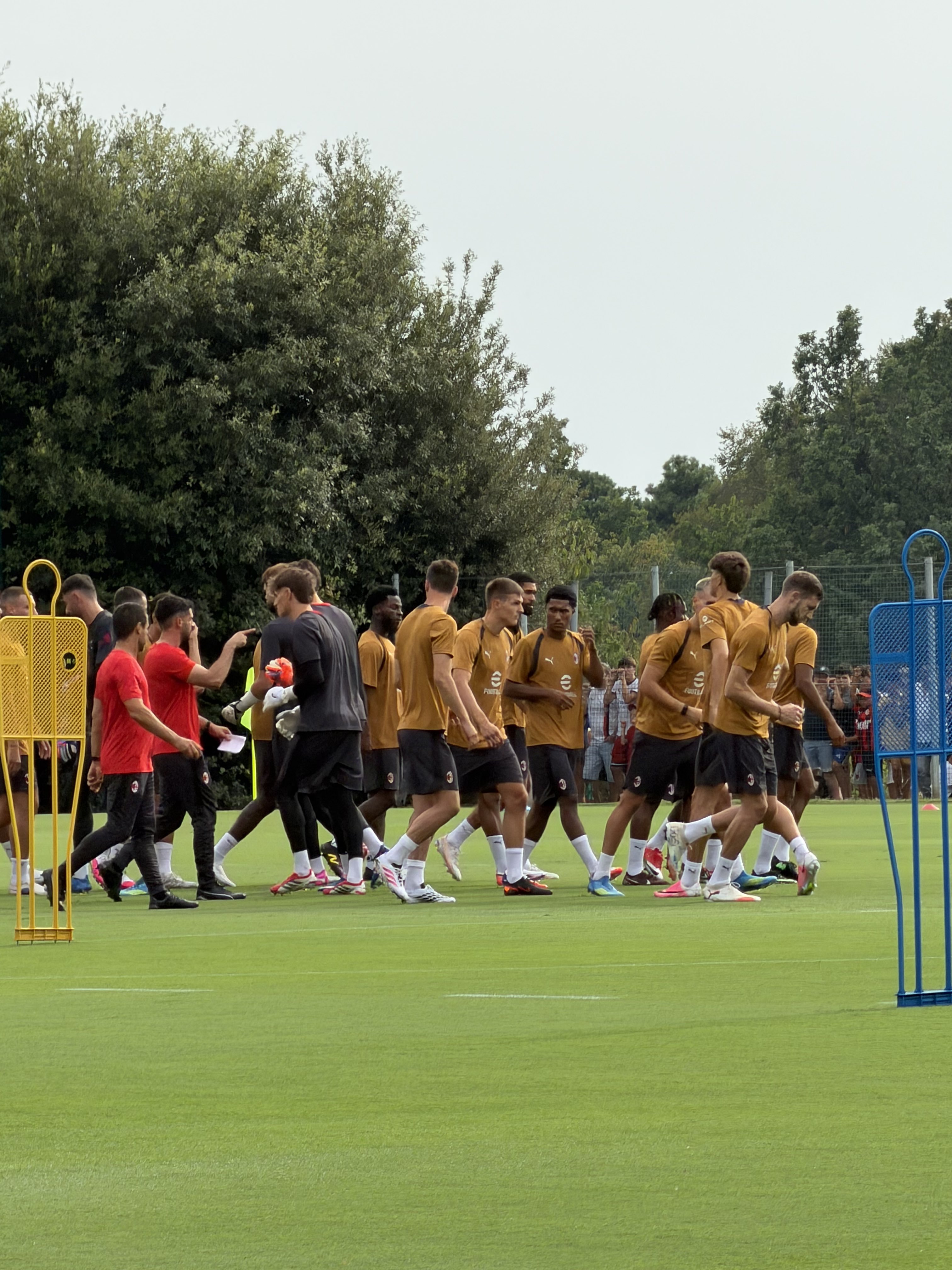 阿莫林时期的首次训练，26/27赛季开始了！🔴⚫🫡🫡🫡意甲联赛AC米兰