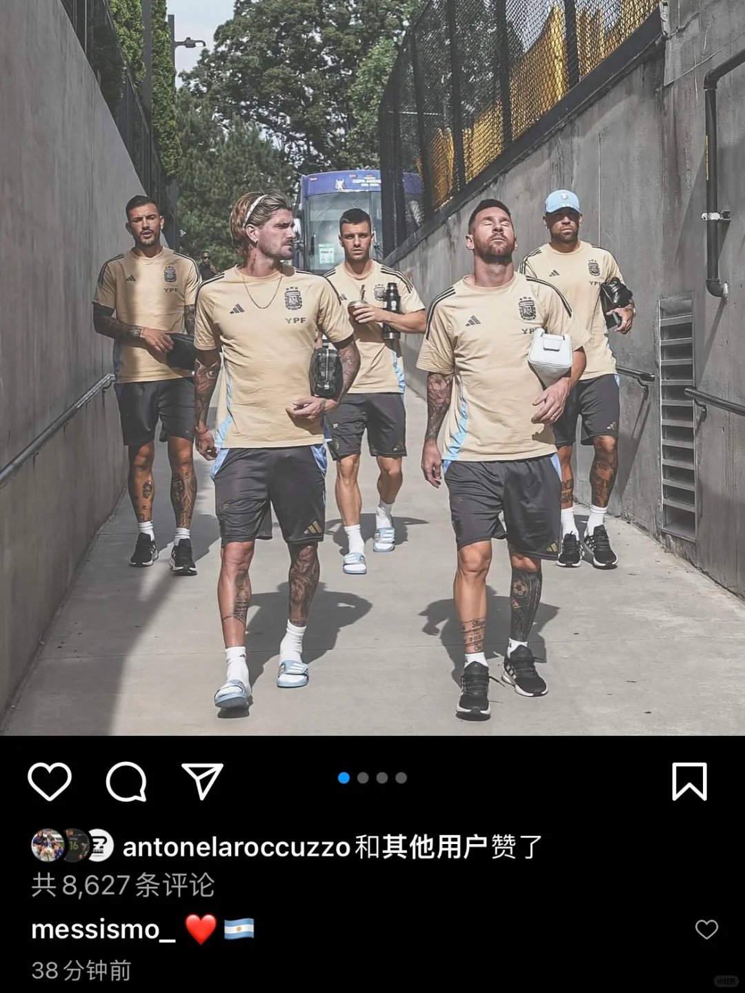 梅西发动态，更新今日训练动态！闭目很陶醉☺️