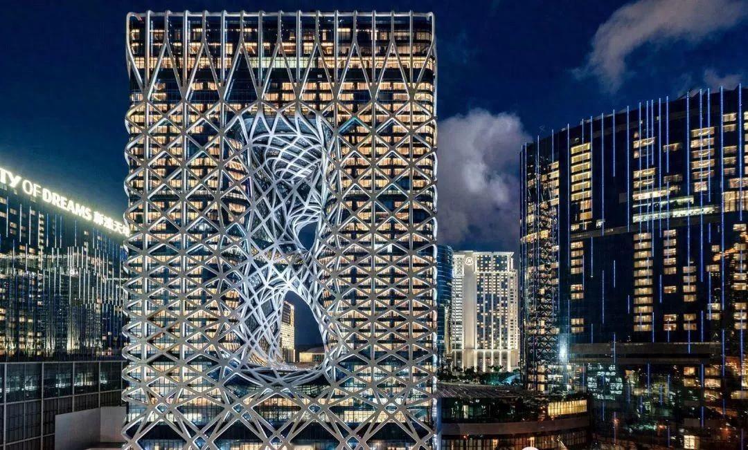 真敢砸！赌王之子18年扔11亿、耗28000吨钢，在澳门建了座七星酒店
 
这事