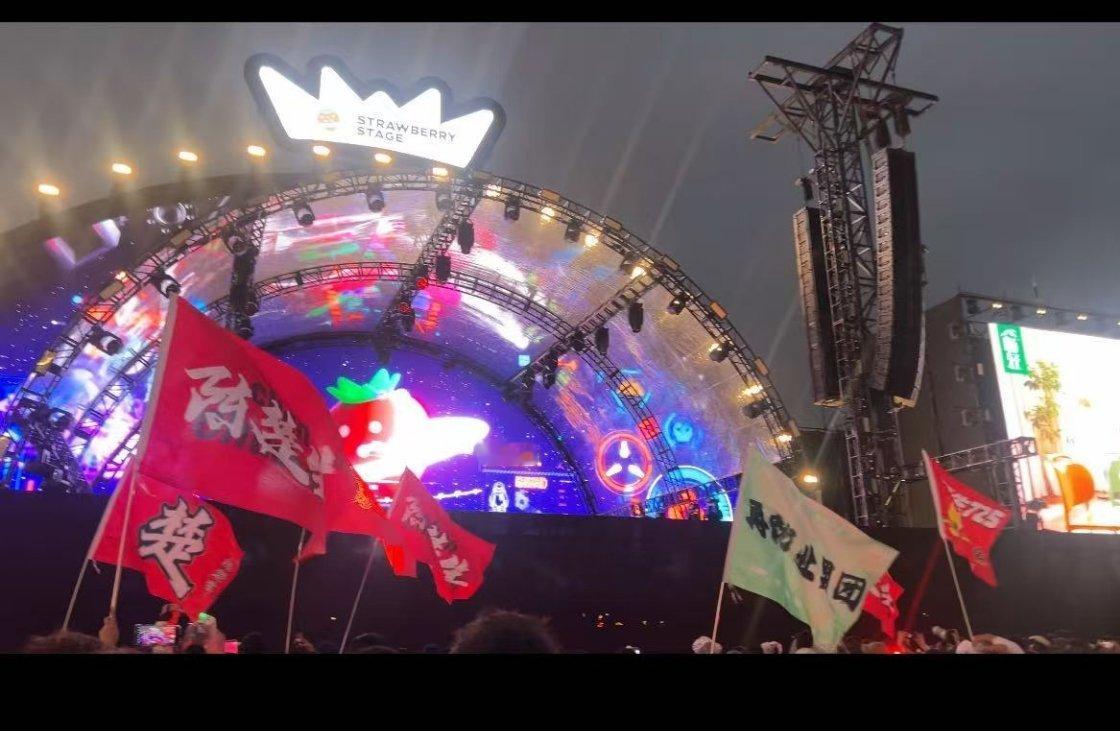 再就业的烂酒菜叶子 就是最没素质的群体  