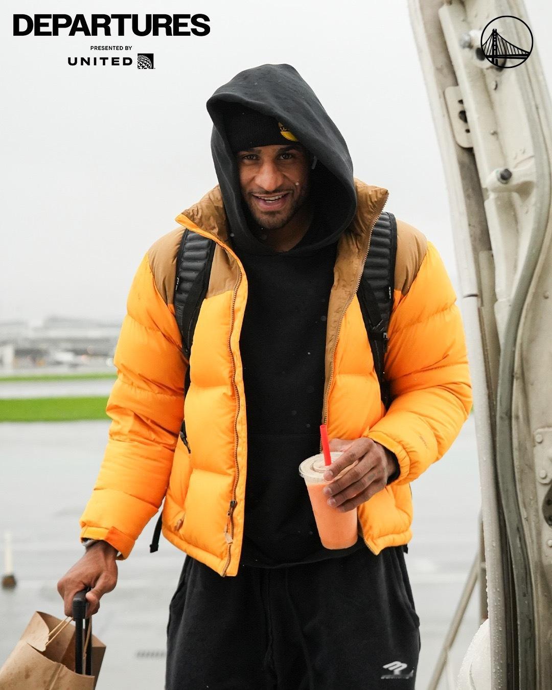 金州男模上班 前往洛杉矶 最喜欢谁的穿搭？ 🤔 