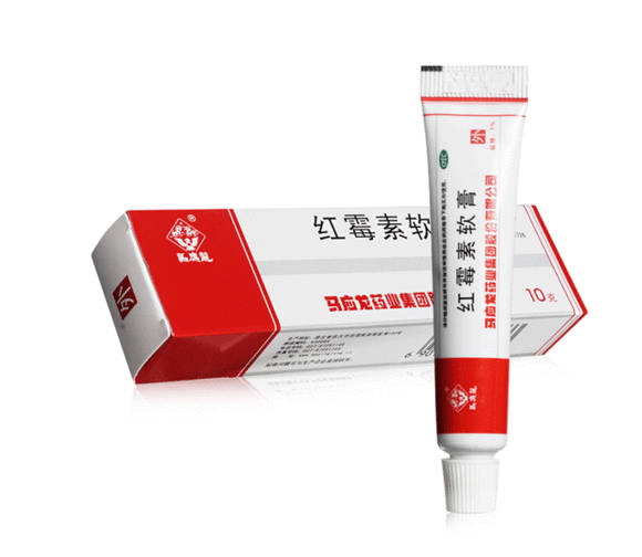 2块钱的红霉素软膏，对付这4个病都管用1、治疗烂嘴角春天的时候，气候干燥，很多人