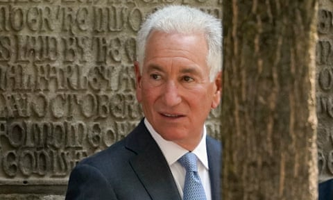 美国驻法大使库什纳因缺席法国召见的会议，遭法方禁止直接接触政府官员。库什纳原定2