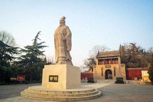 你可能误会曹操了，真实历史上的他，根本不是电视剧里的“反派”