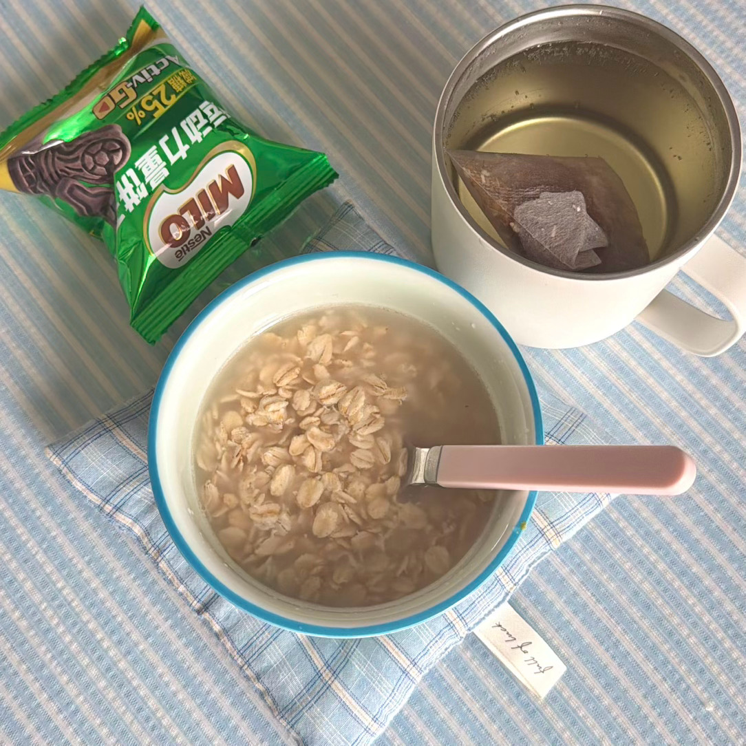 简单早餐[太阳]记得吃早餐呀～ ​​​