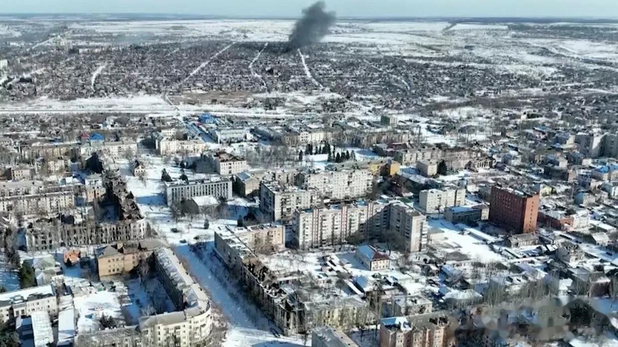 顿涅茨克官员：阿尔乔莫夫斯克西部区域激战仍在继续

来源:俄罗斯卫星通讯社

 