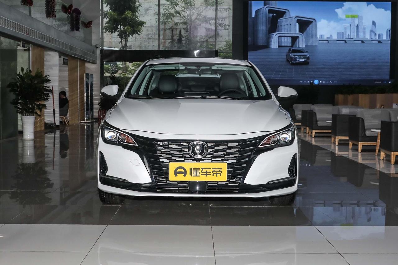 作为贴车膜过来人，必须要告诉你的秘密!
1、先搞清楚“你要什么”，别被“高端膜”