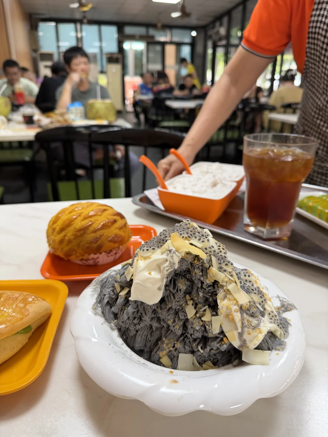 琼海很破的店！但是这个冰巨好吃