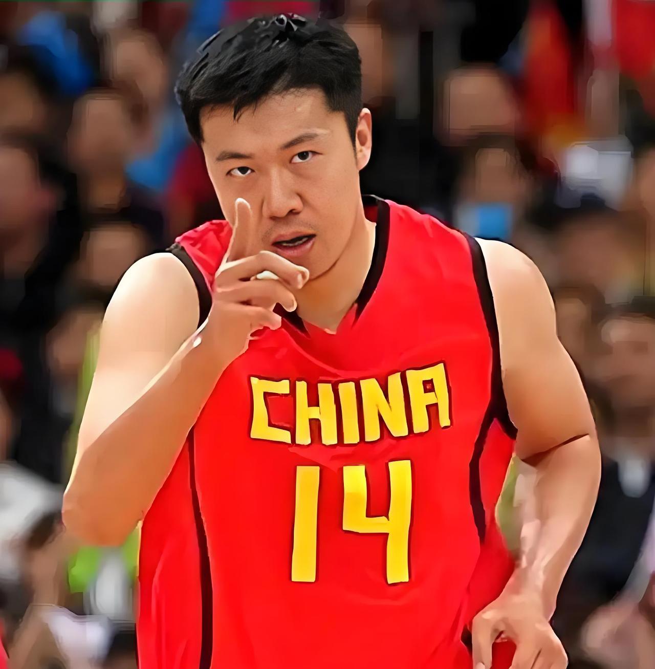他是男篮历史上最另类的大佬级别人物！他是八一男篮历史上表现最好的球员，他是中国乃